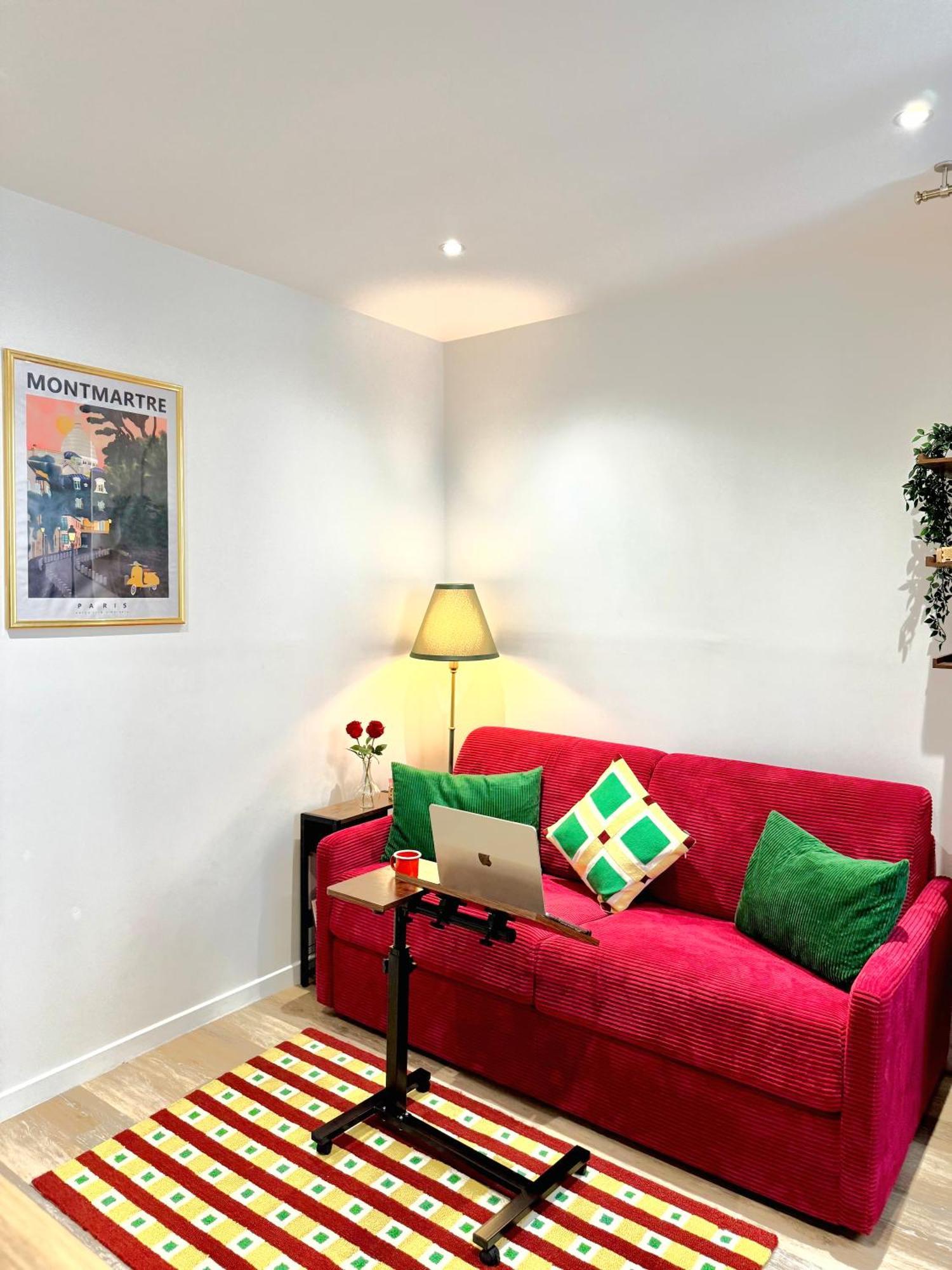 Amelie Poulain Studio In Heart Of Montmartre Paris Exterior foto